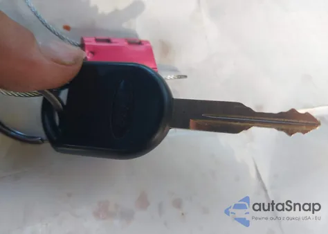 2006 Ford F-150 Stx/Xl/Xlt from USA, damaged, VIN 1FTRF12W86NB43139